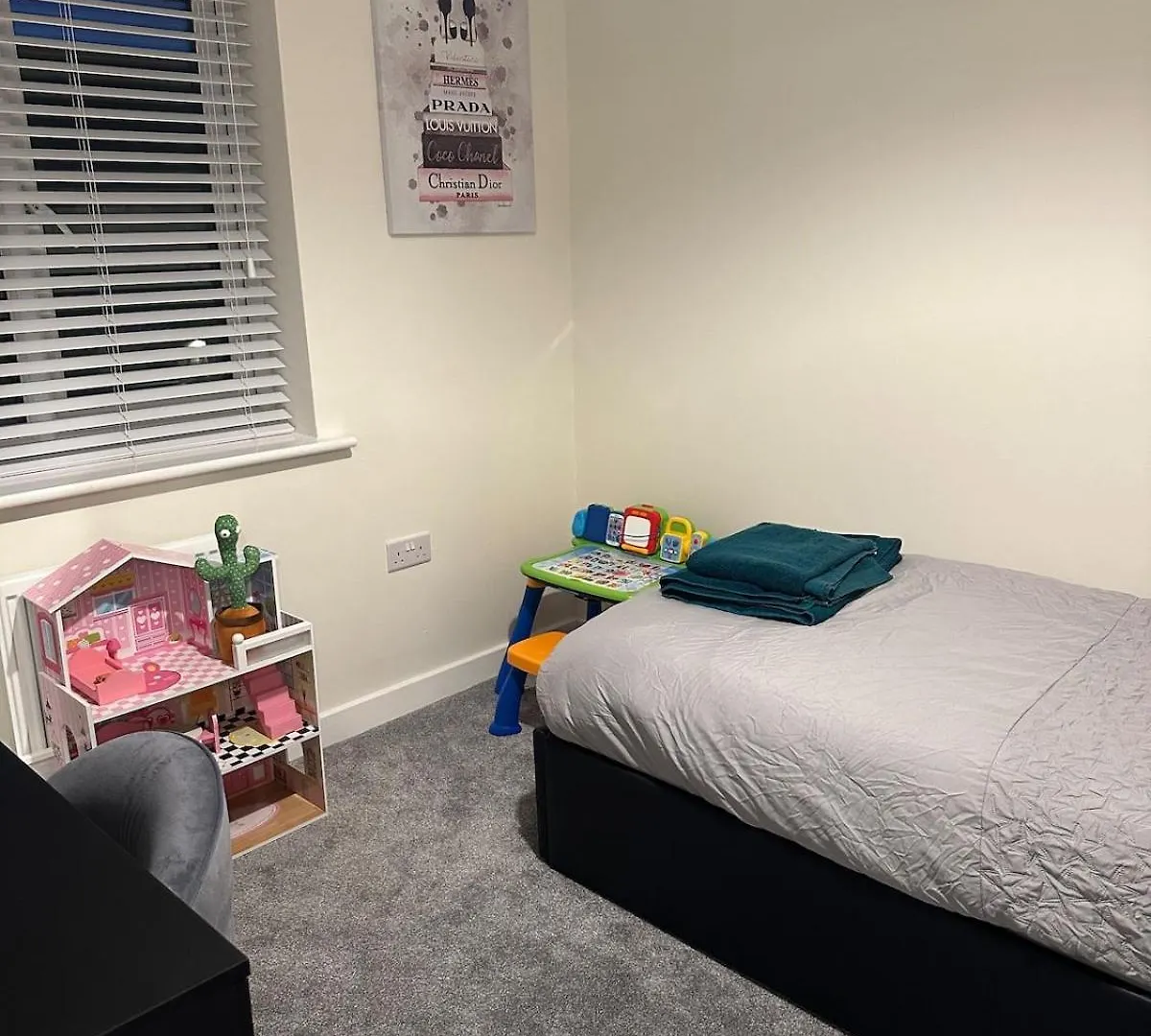 Holiday home Jaleelas Luxury Home Liverpool
